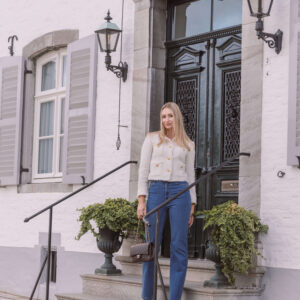 Petite Retro Flared Jeans - Mid Blue