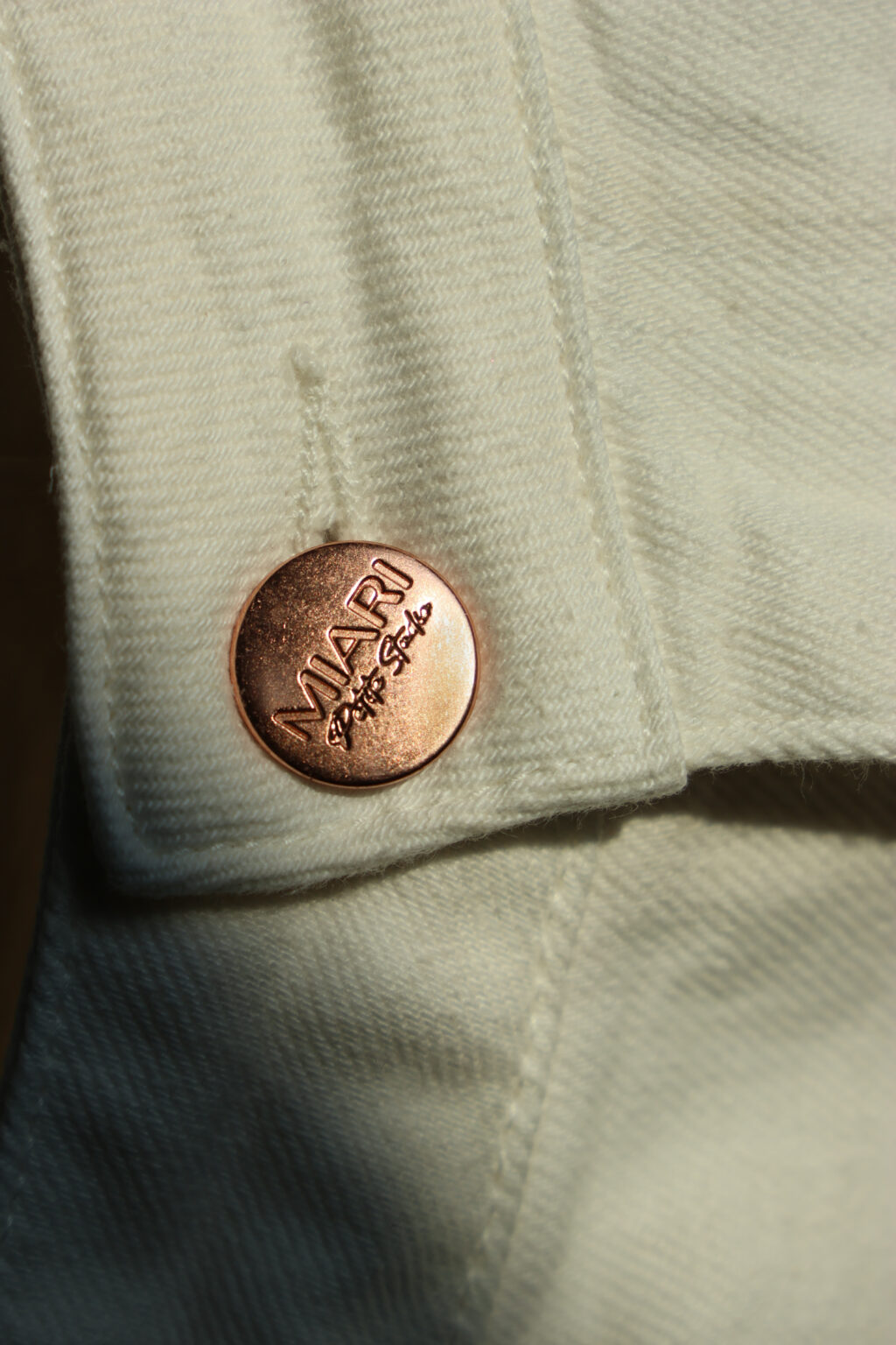 detail shot knoop